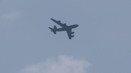  伊拉克上空惊现坠机；美军KC-135非敌火致祸；伊朗强硬表态加剧紧张。 新闻 伊拉克上空惊现坠机；美军KC-135非敌火致祸；伊朗强硬表态加剧紧张。 新闻