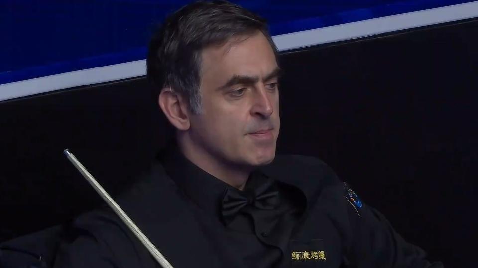  中国小将吴宜泽憾负奥沙利文；世界公开赛半决赛激烈对决，经验决定胜负。 体育新闻